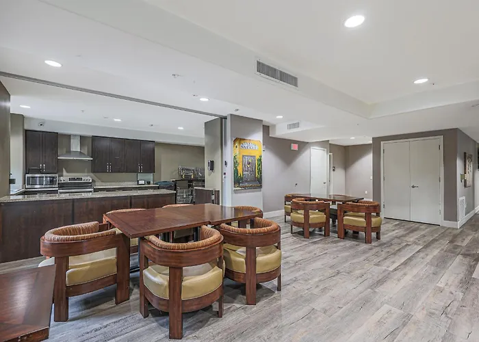 Grand Phoenix