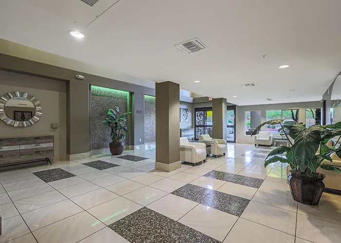 Grand * Phoenix